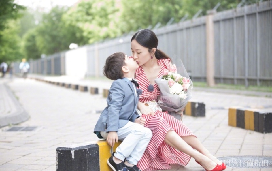 霍思燕实力证明,被“宠”出来的少女感可以有多美