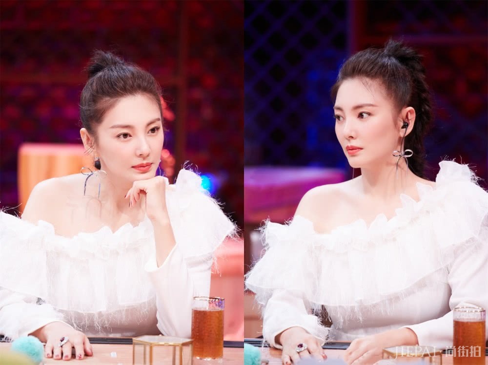 张雨绮穿雪纺连衣裙，清纯又少女，属虎狮子座山东人的暴脾气也拦不住仙气