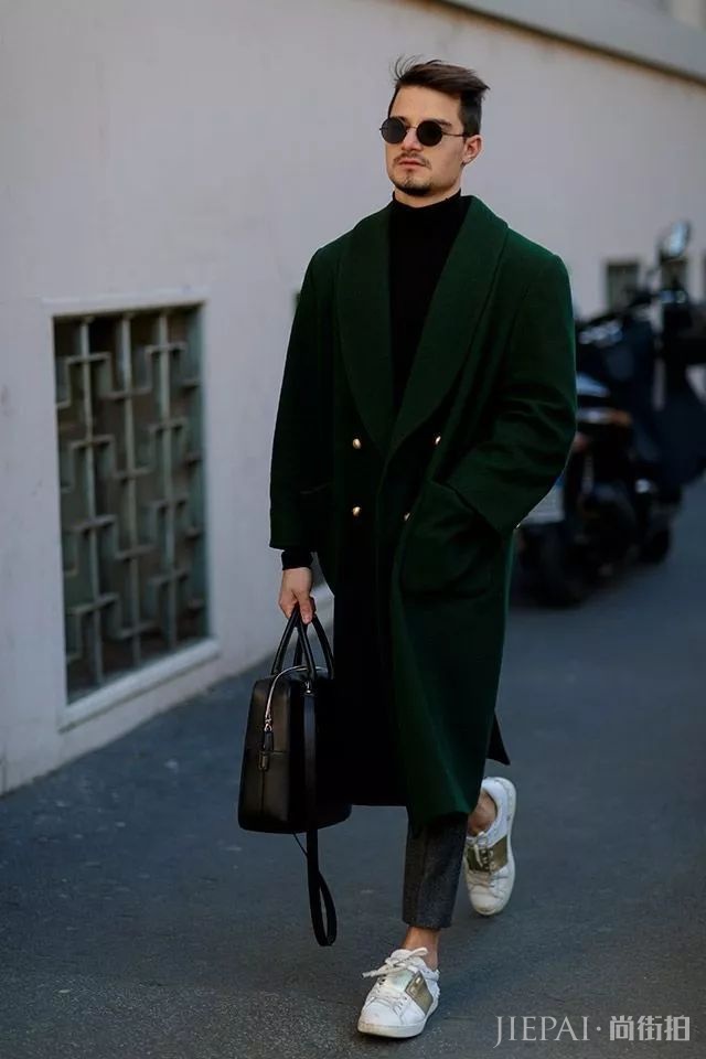 欧美潮男街拍 外套要够大才能够有型