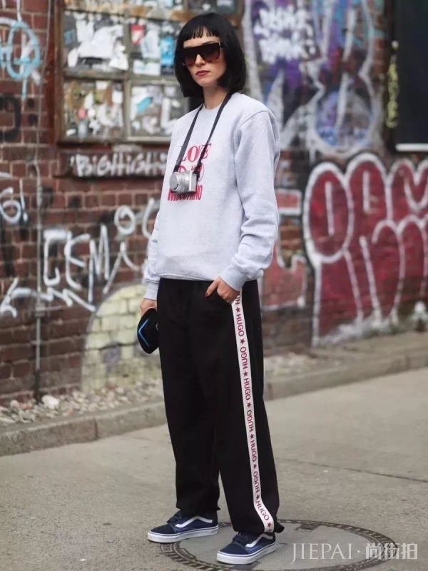 女生秋冬穿什么裤子好看?秋冬应该穿上一条这样的裤子