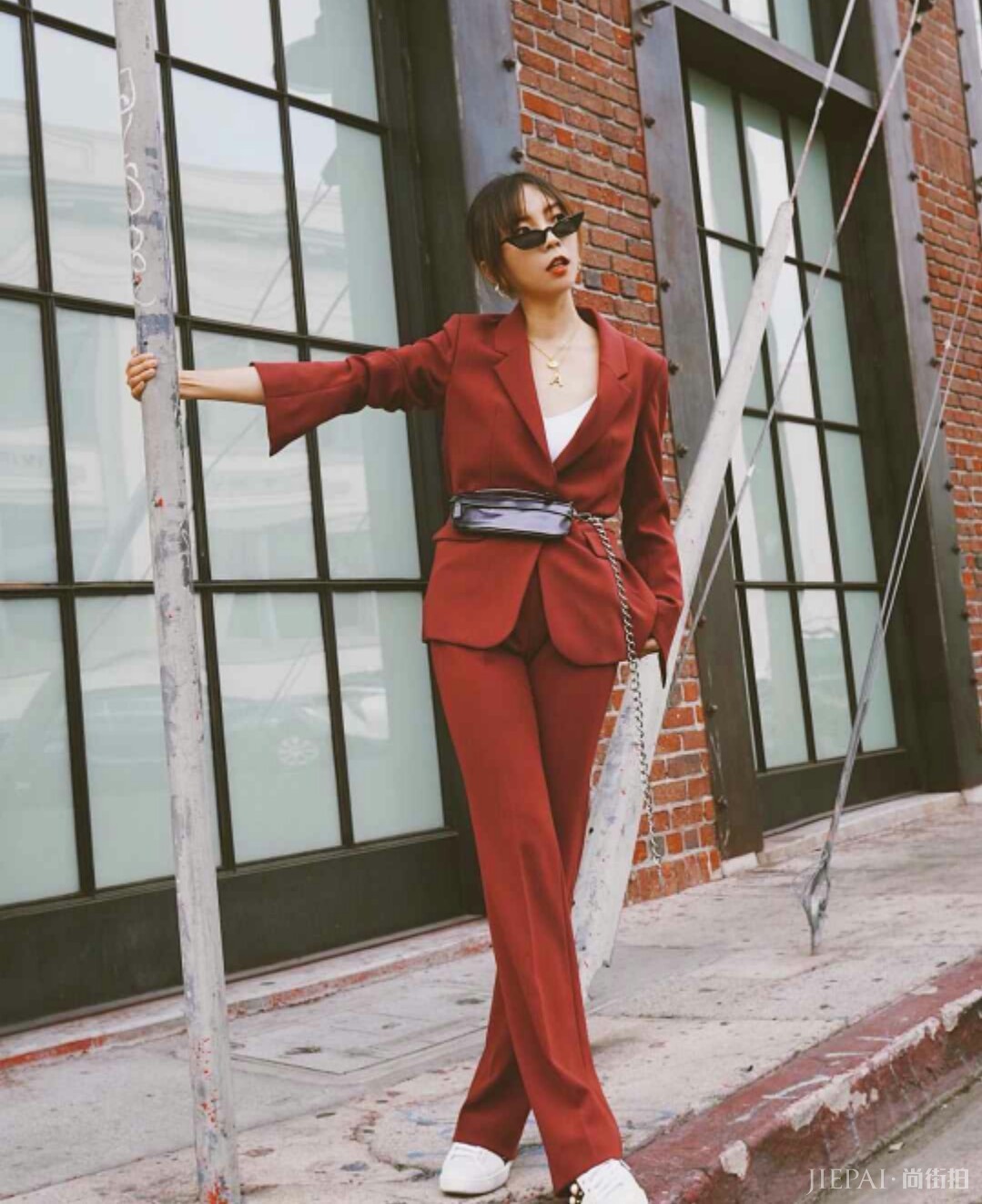 一件西装外套,满足你成为大哥女人的小愿望