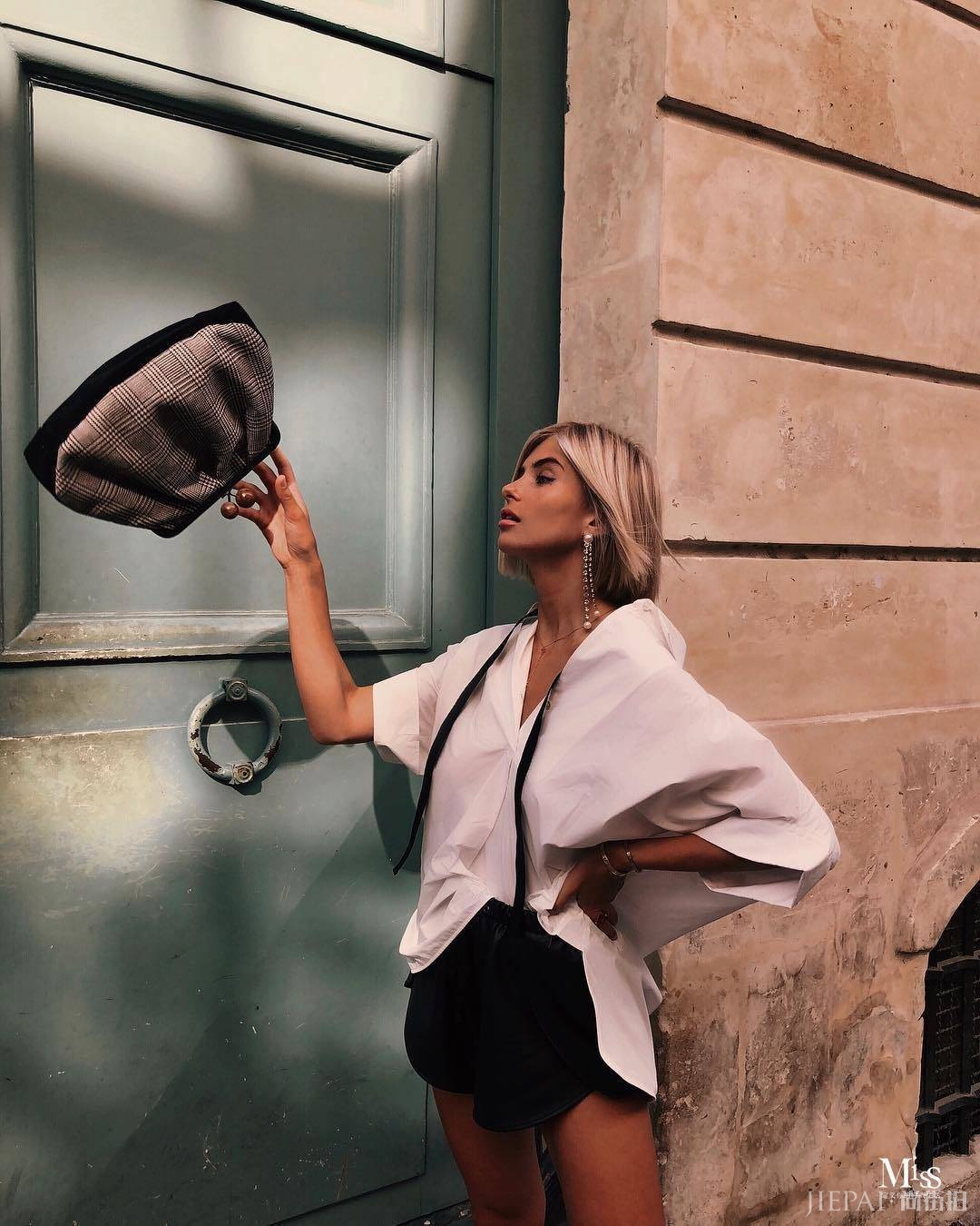 零差评博主Xenia Overdose，教你如何用一件衬衫成就女神范儿