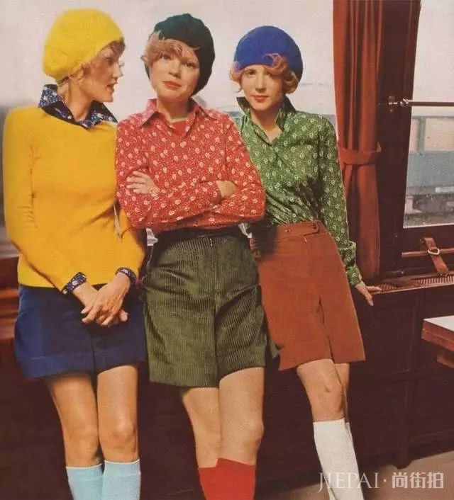 小时候的灯芯绒还记得吗?2018又火了,她们穿上美到犯规