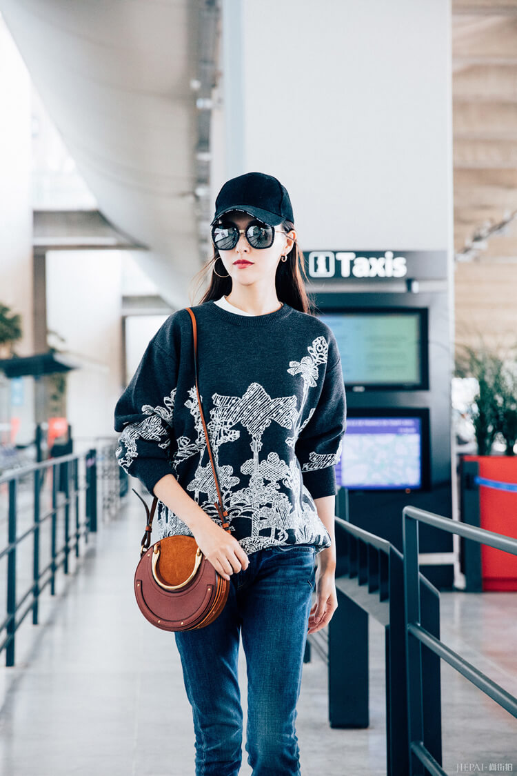 和唐嫣一起回溯那块关于Chloe的浪漫之旅