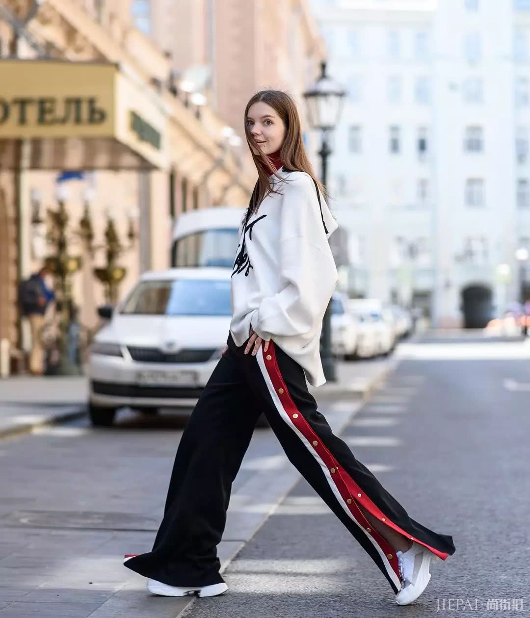 这位时尚博主的逆天行头竟是用ZARA、H＆M、Mango穿出来的！