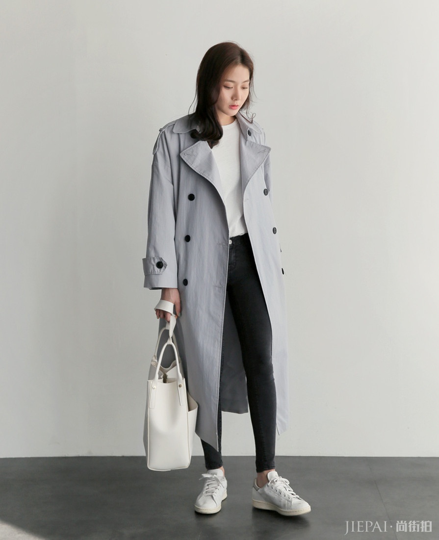 秋冬女生穿什么颜色的衣服好看