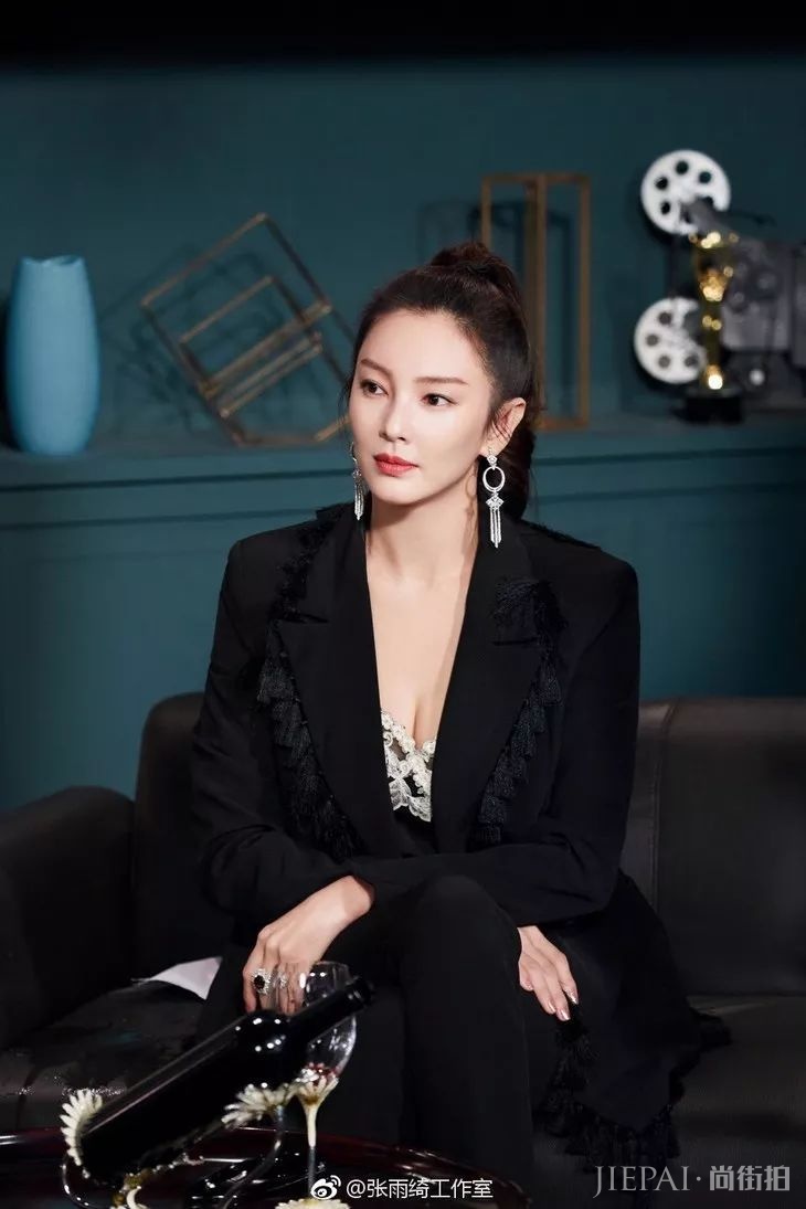 张雨绮,社会你绮姐,人狠真会穿