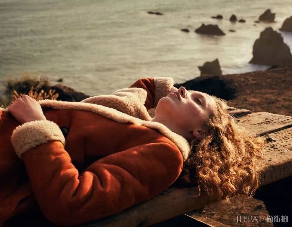 你的手机屏保也该换上“秋装”了，最美的都在这里