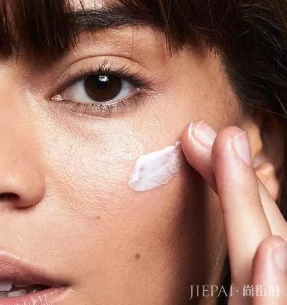 专业化妆师推荐的10个底妆技巧！我先收藏了～