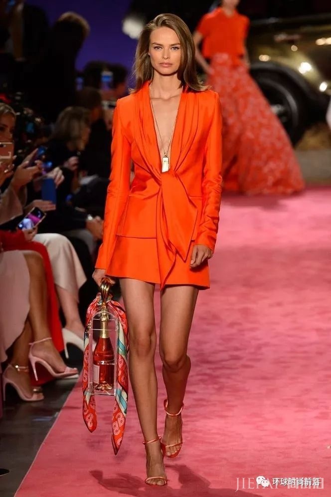 2019春夏时尚用什么攻占?看看这5个流行色就够了