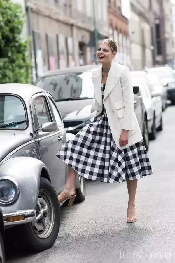 西装外套常用穿搭方法，看完后让你穿起来知性又美丽，文章最后有惊喜哦