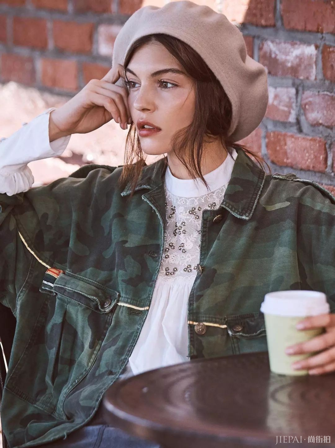 贝雷帽 欧美街头小姐姐必备的时尚单品