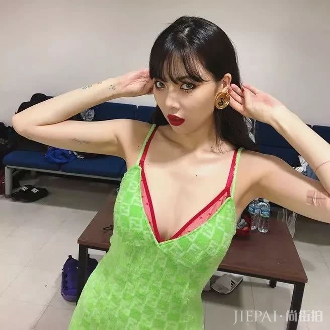 荧光色服饰,影响范围十分炸裂