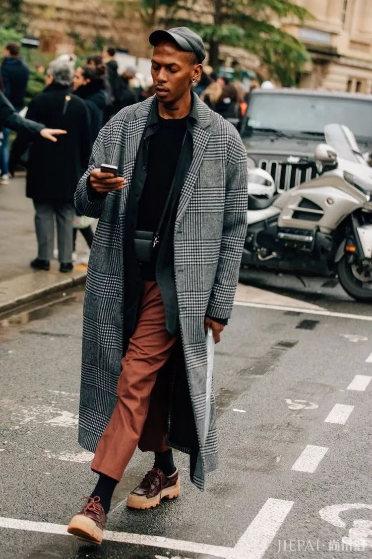 欧美潮男街拍 外套要够大才能够有型