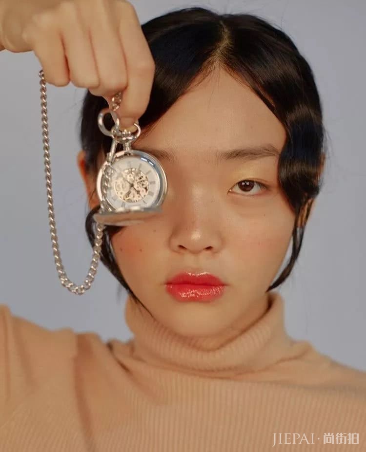 外网吹爆的厌世脸亚洲超模,原来也是非主流网红脸