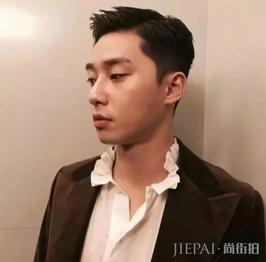 今年适合亚洲男性的流行发型