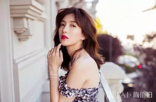 解决发量问题的两款仙女发型，总有一种适合你