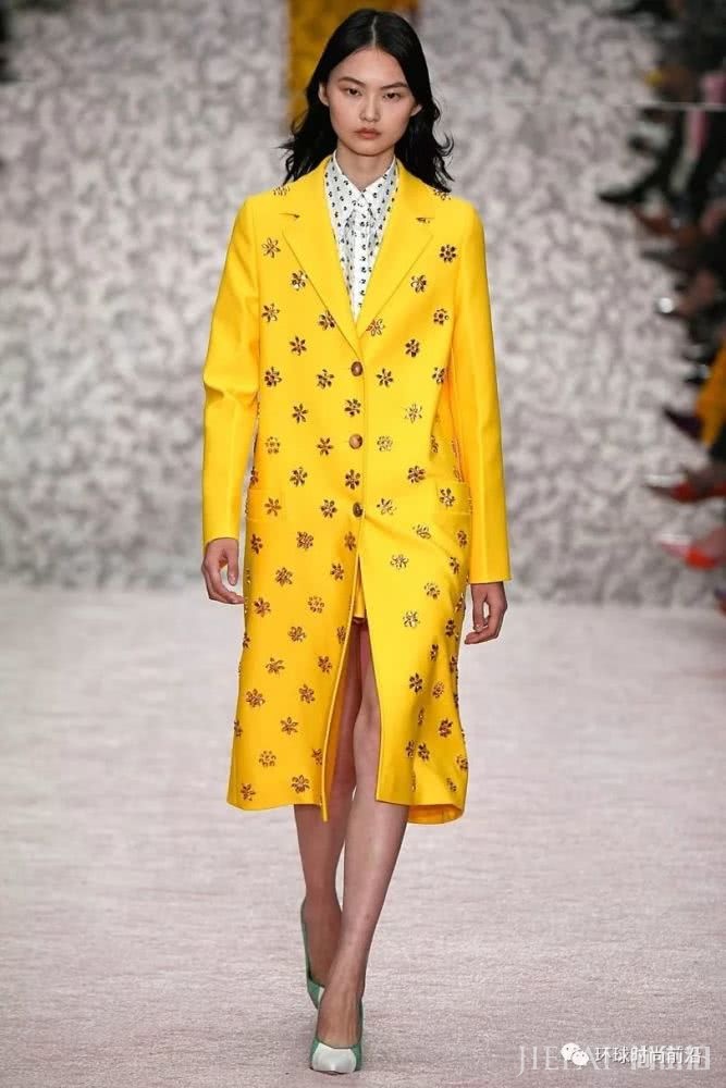 2019春夏时尚用什么攻占?看看这5个流行色就够了