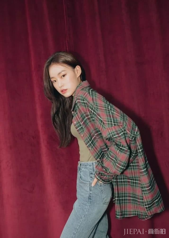 秋天最实用的外套,让格纹衬衫穿出你的时尚感