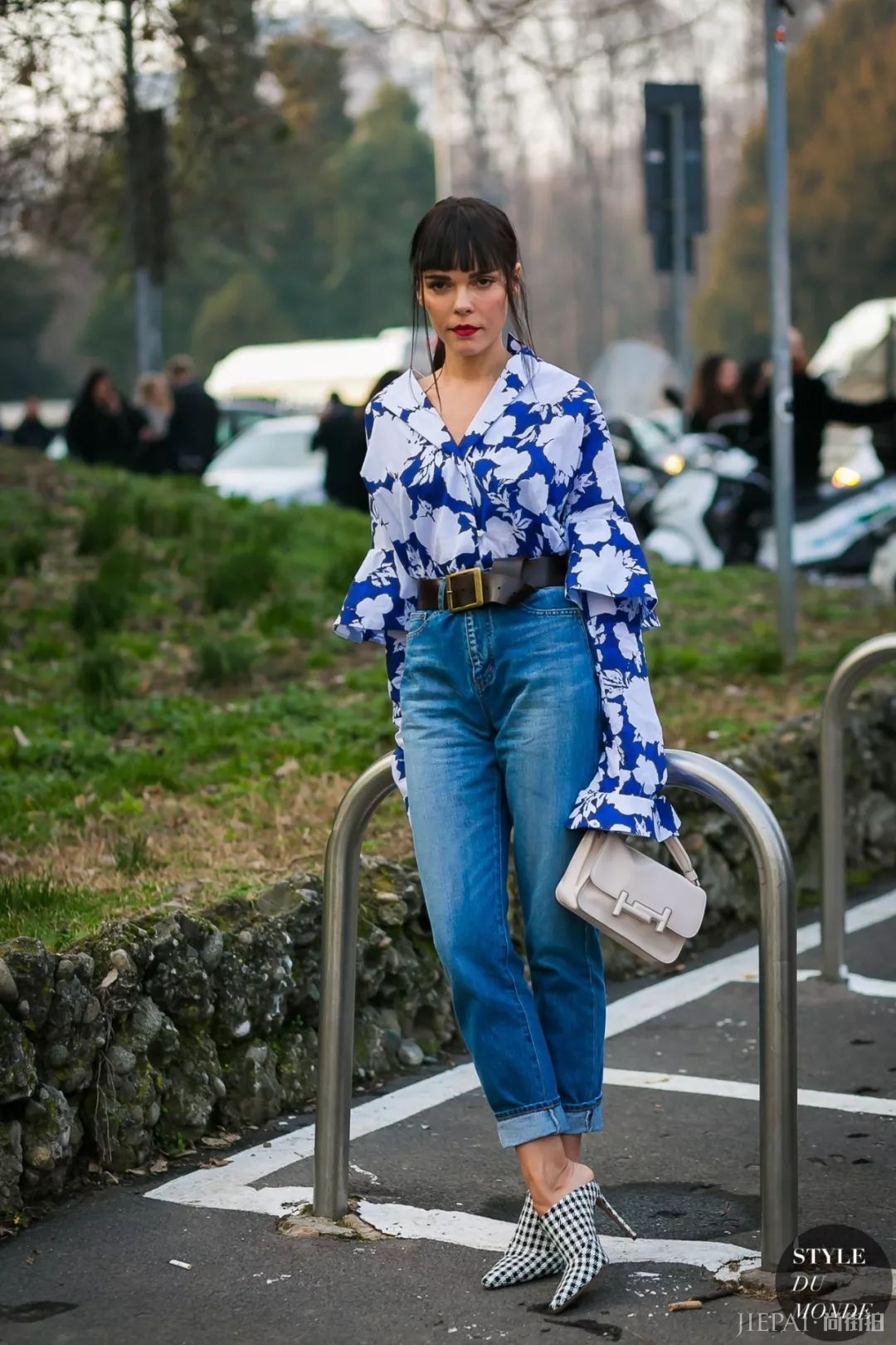 衣服“卷个边”，时髦到没边！