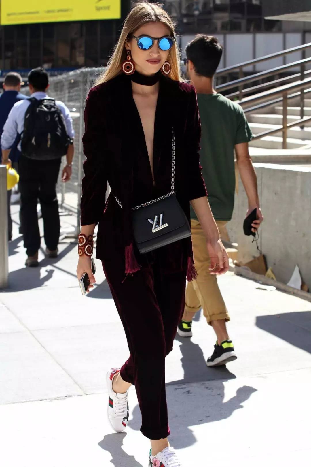 西装外套常用穿搭方法，看完后让你穿起来知性又美丽，文章最后有惊喜哦