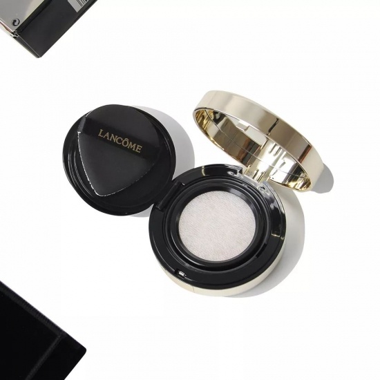 怎么化妆快好看 如何在上班的路上画一个美美的妆容