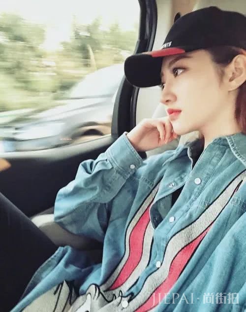 挺白挺甜但不傻,景甜说她只对自己好奇