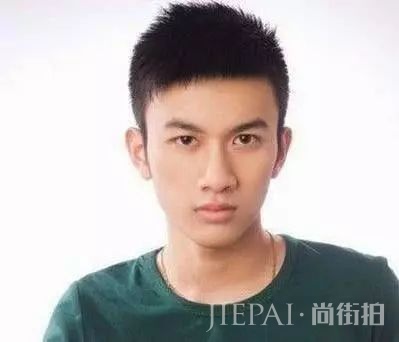 男生在美发店怎样跟发型师说自己想要的发型?