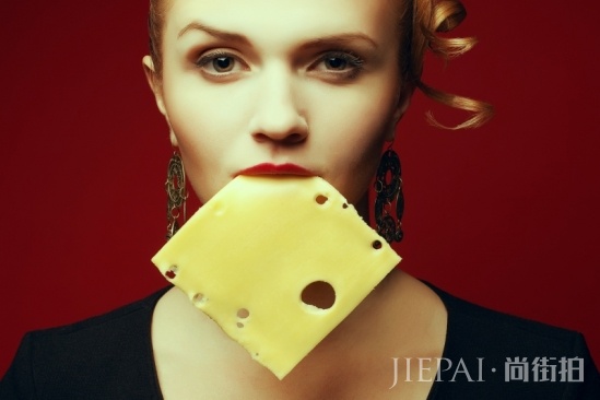 桃花妆眼影画法 怎样画好桃花妆眼影