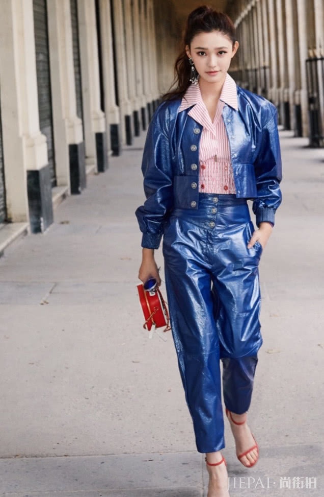 林允被嘲最土“星女郎”，一扎上头发大变样，都不敢认了！