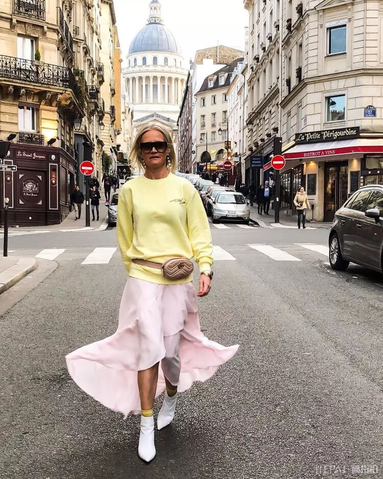 风衣+短裙！学会这几招搭配秋冬照样做腿精！！