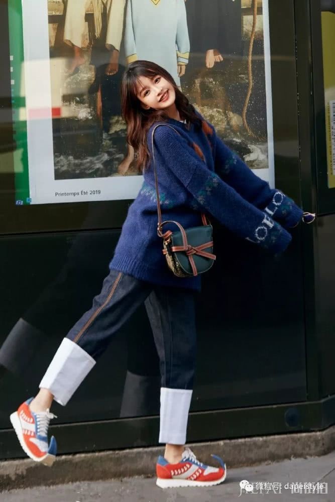 孙怡够猛!脚踩两根“细针”如履平地,近看连脚都被撑得变形