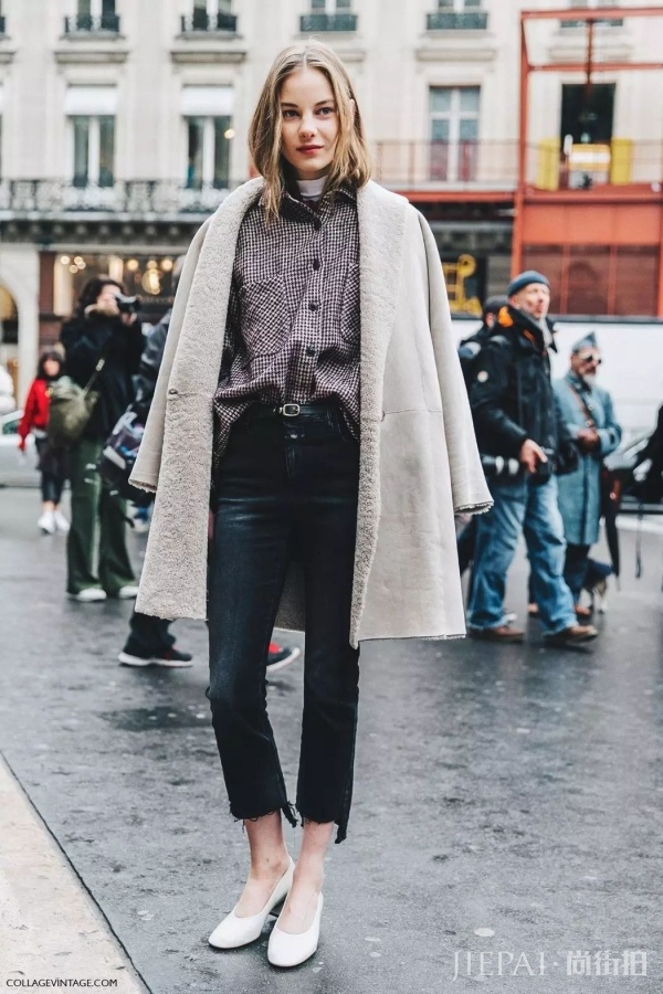 秋天女生们都穿什么鞋 茶系奶奶鞋在今年已成为最热单品