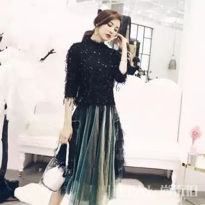 晚秋微凉！想要迷人又要温暖，洋气减龄有气质！