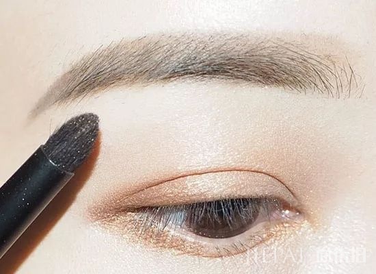 少女妆的画法需要哪些化妆品呢