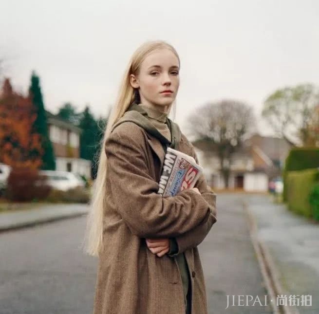 毛衣的叠穿非常重要。选对了让你时尚一个秋冬