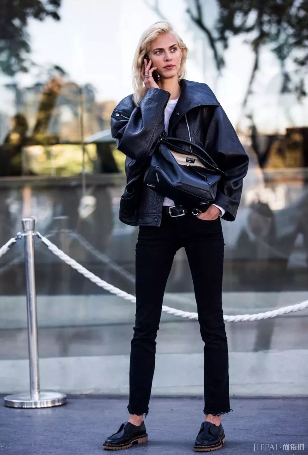 外套里面怎么穿?来看看这5款内搭吧 包你满意!