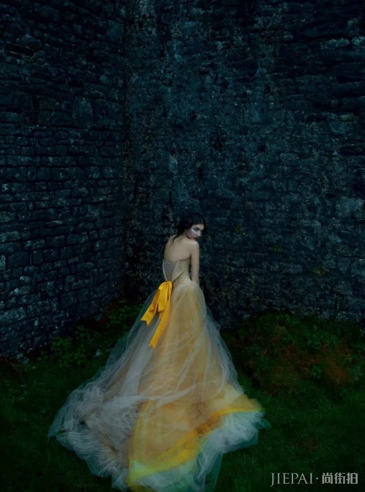 你的手机屏保也该换上“秋装”了，最美的都在这里