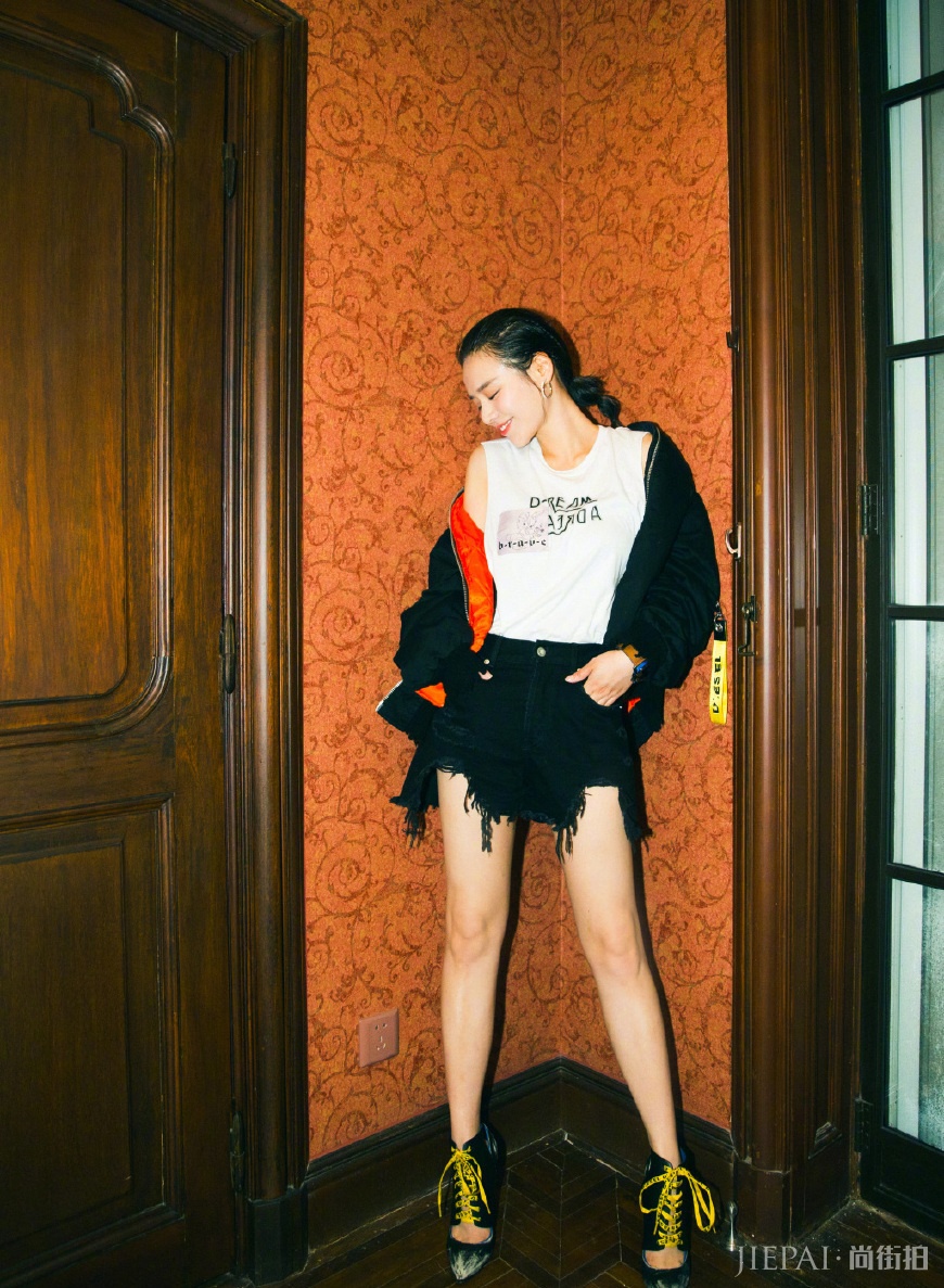 马思纯的文艺指数飙升，首次公开分手，FILA hello时装周惊艳！