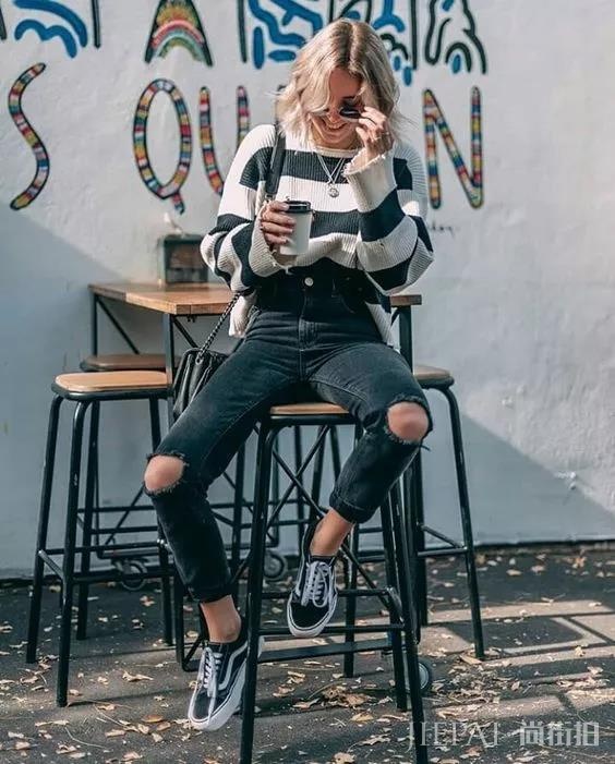 针织衫搭配什么好看 初秋国庆出游针织衫刚刚好