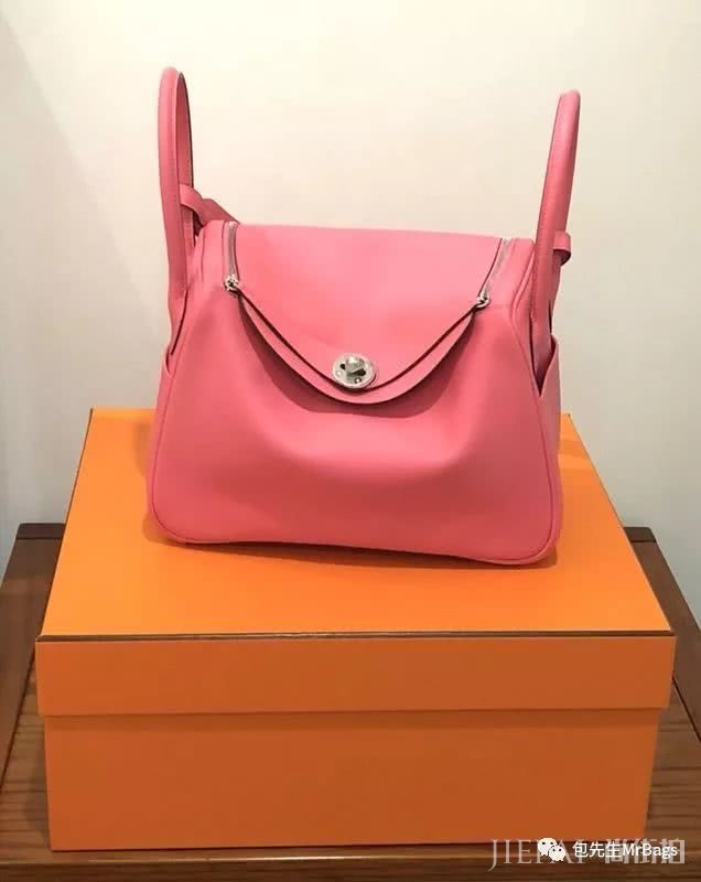 这里有一份最全的流行包包介绍 有你看中的吗?