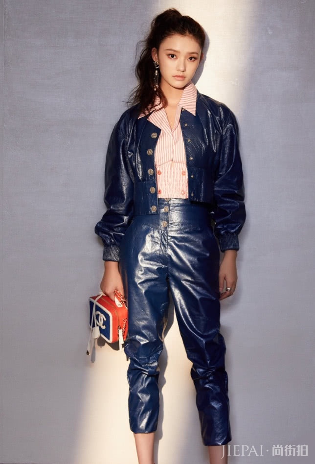 林允被嘲最土“星女郎”，一扎上头发大变样，都不敢认了！