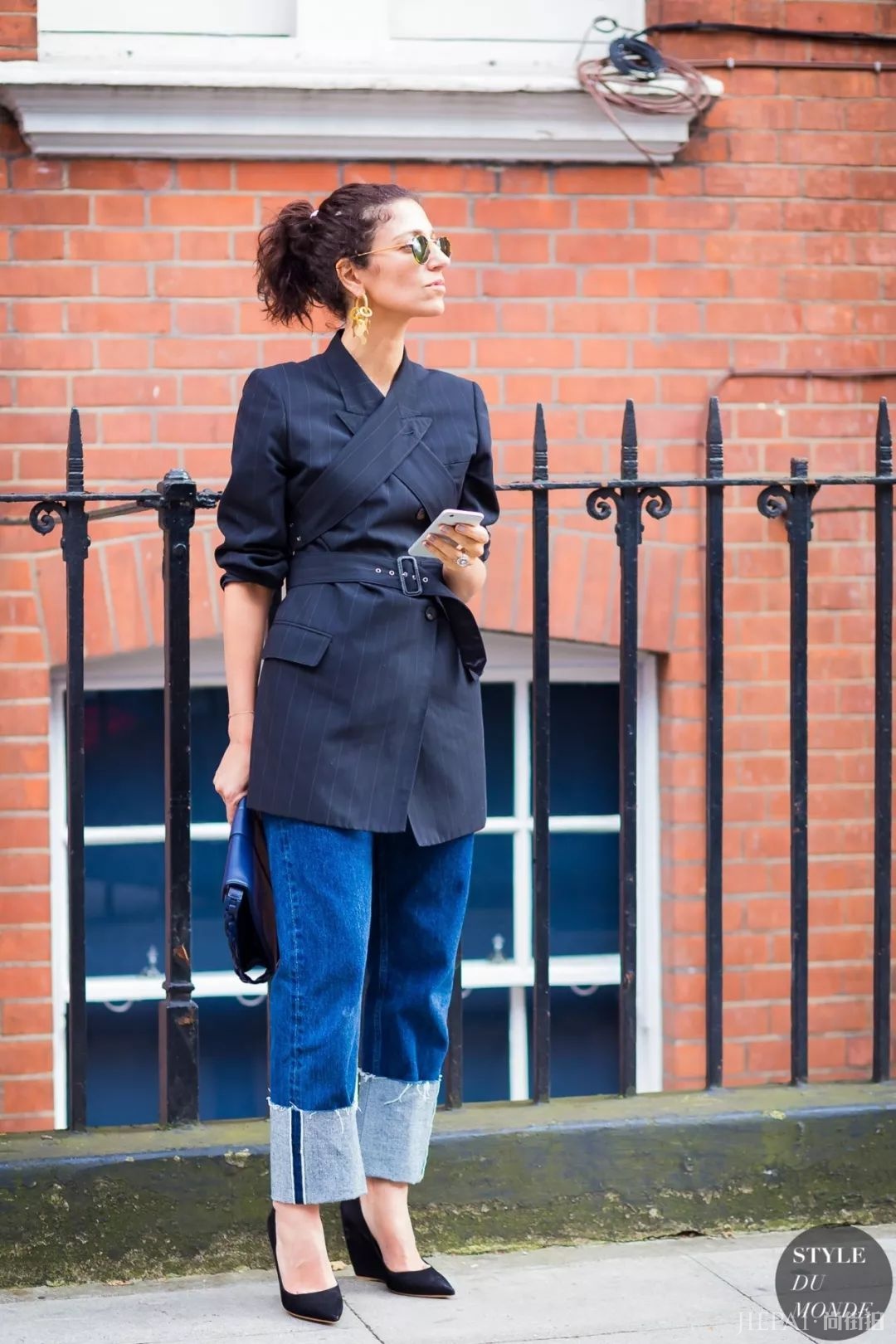 衣服“卷个边”，时髦到没边！