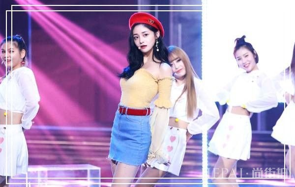 周洁琼明明只有92斤，穿紧身衫却勒出小肚腩，看完顿时没动力减肥