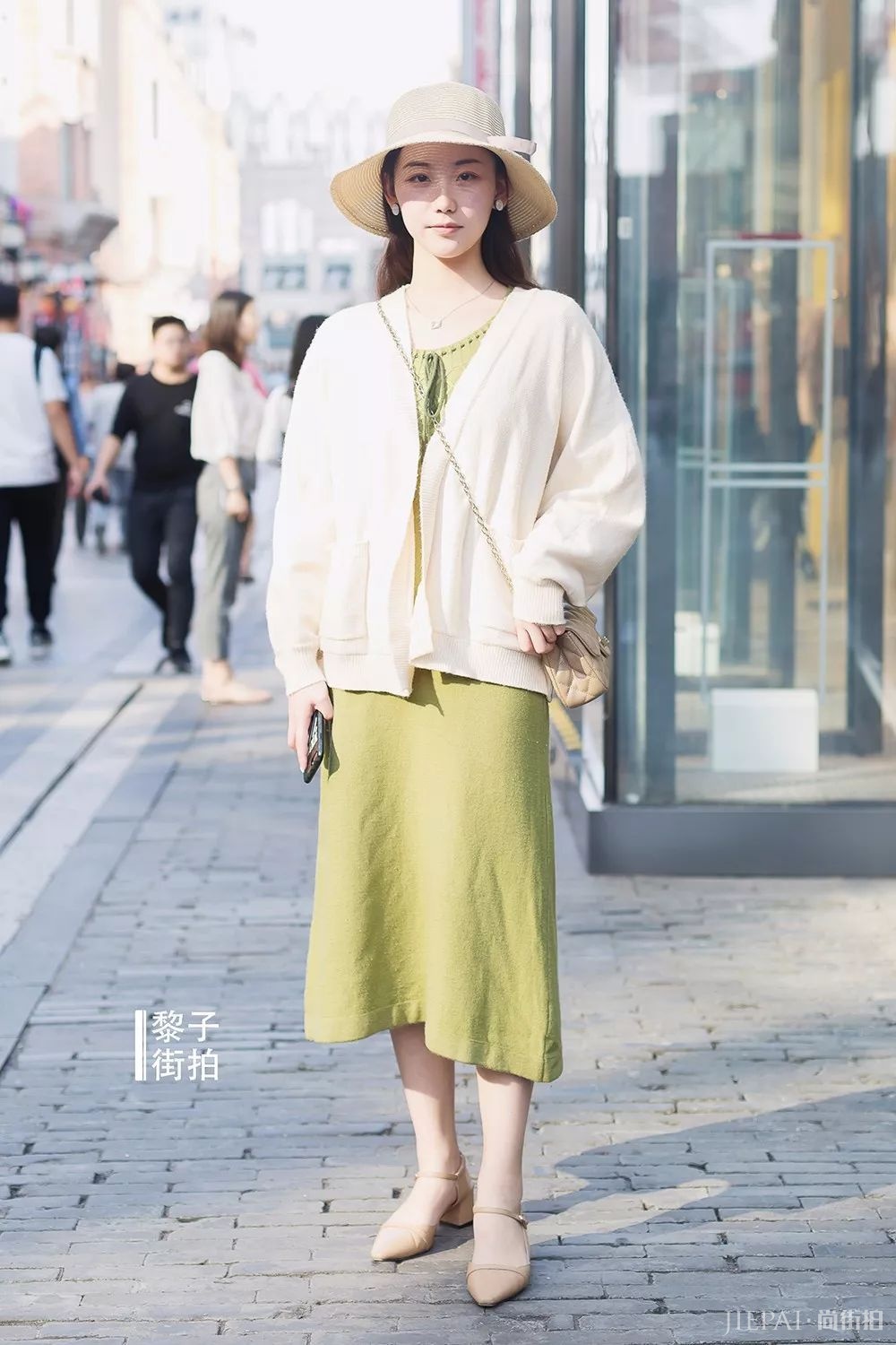武汉街拍No.44 | 早晚渐凉的武汉 ，看他们如何穿搭