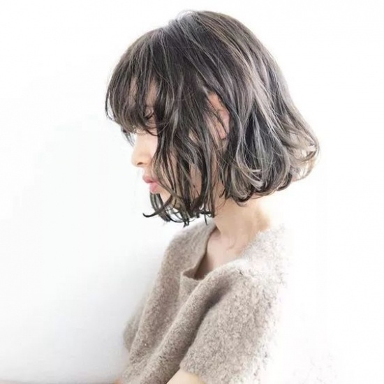 今年秋冬流行什么女生发型 换季了是时候换发型了