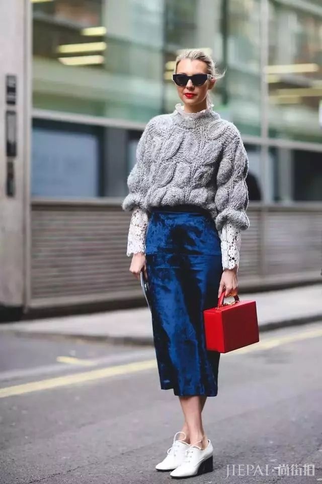 街头潮人告诉你 秋冬季度穿这6条裙子,美过一整年