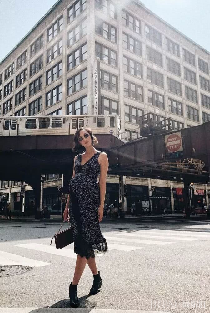 秋冬哪个单品是必买的？你一定得有一件风衣