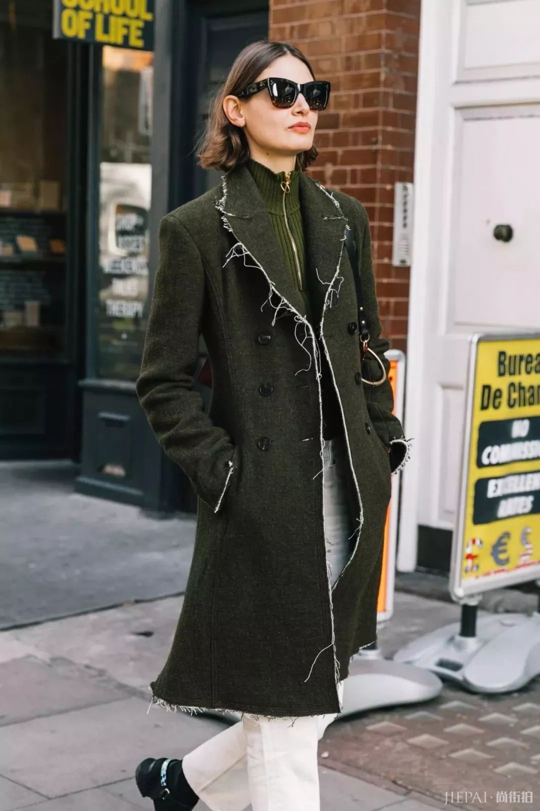 毛衣+半裙，毛衣+阔腿裤…保暖又时髦，从秋穿到冬的搭配！