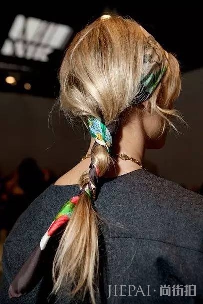 秋天就得搭配丝巾,丝巾的N种系法!